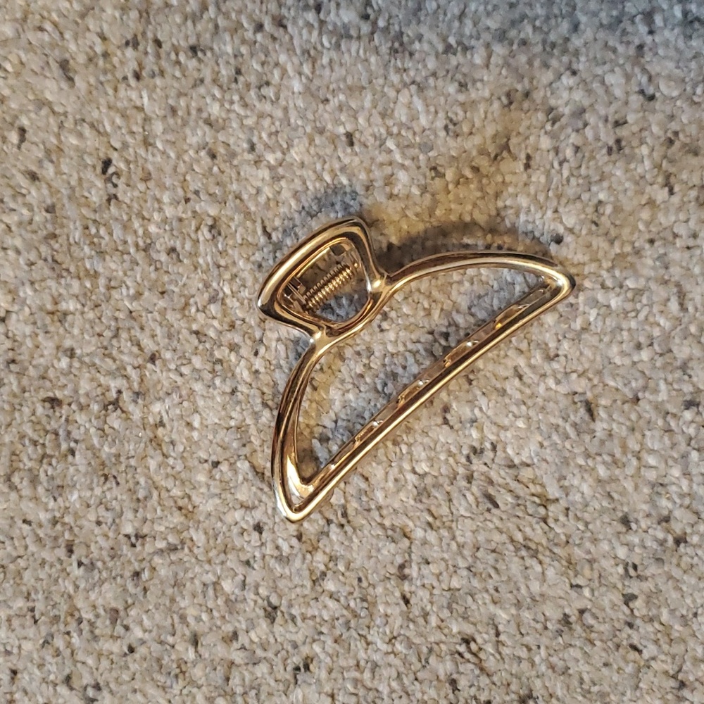 2/$10! Kitsch gold metal hair claw